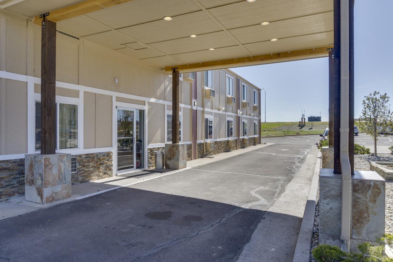 Hotel Super 8 By Wyndham Limon Zewnętrze zdjęcie