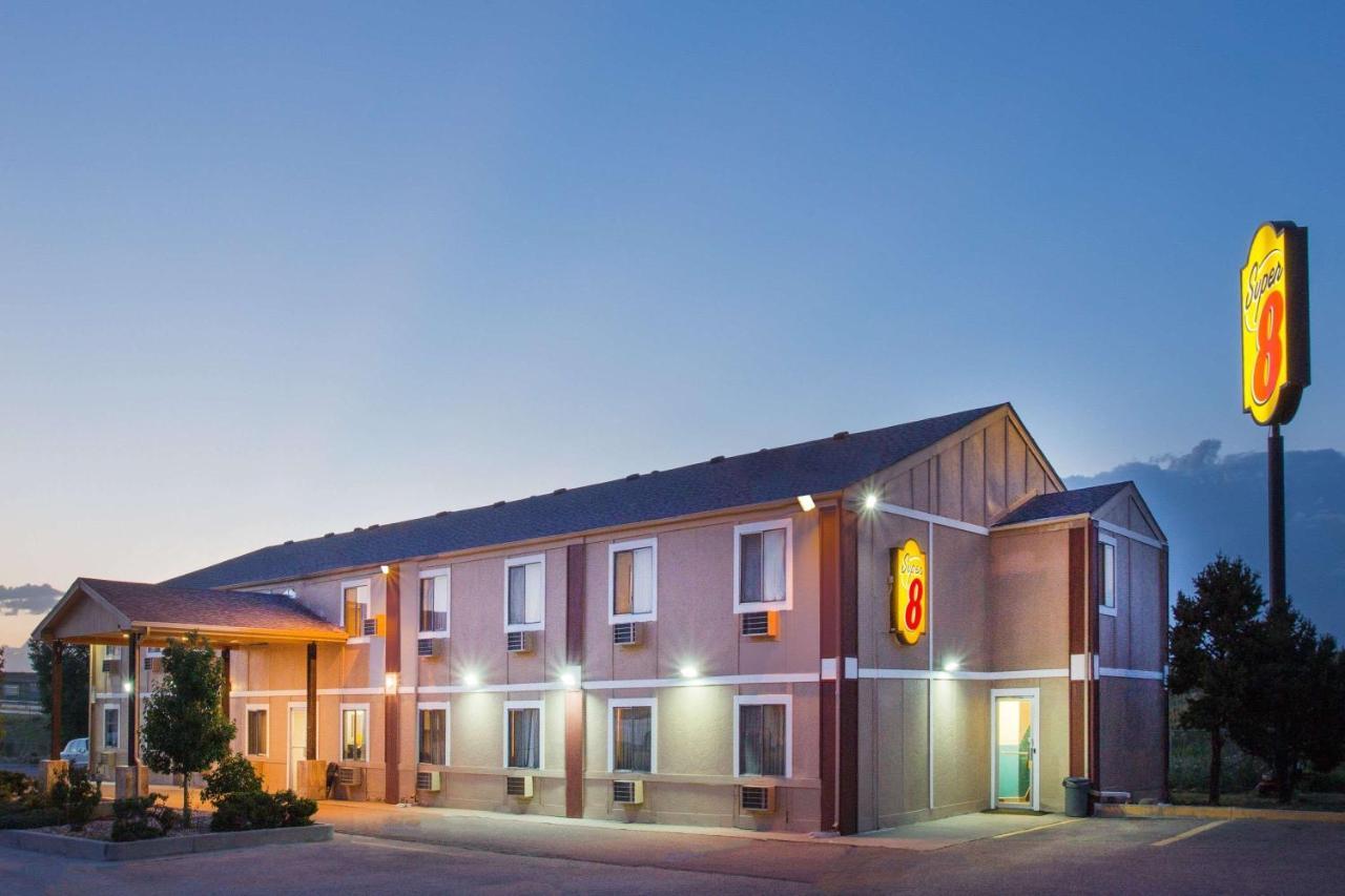 Hotel Super 8 By Wyndham Limon Zewnętrze zdjęcie